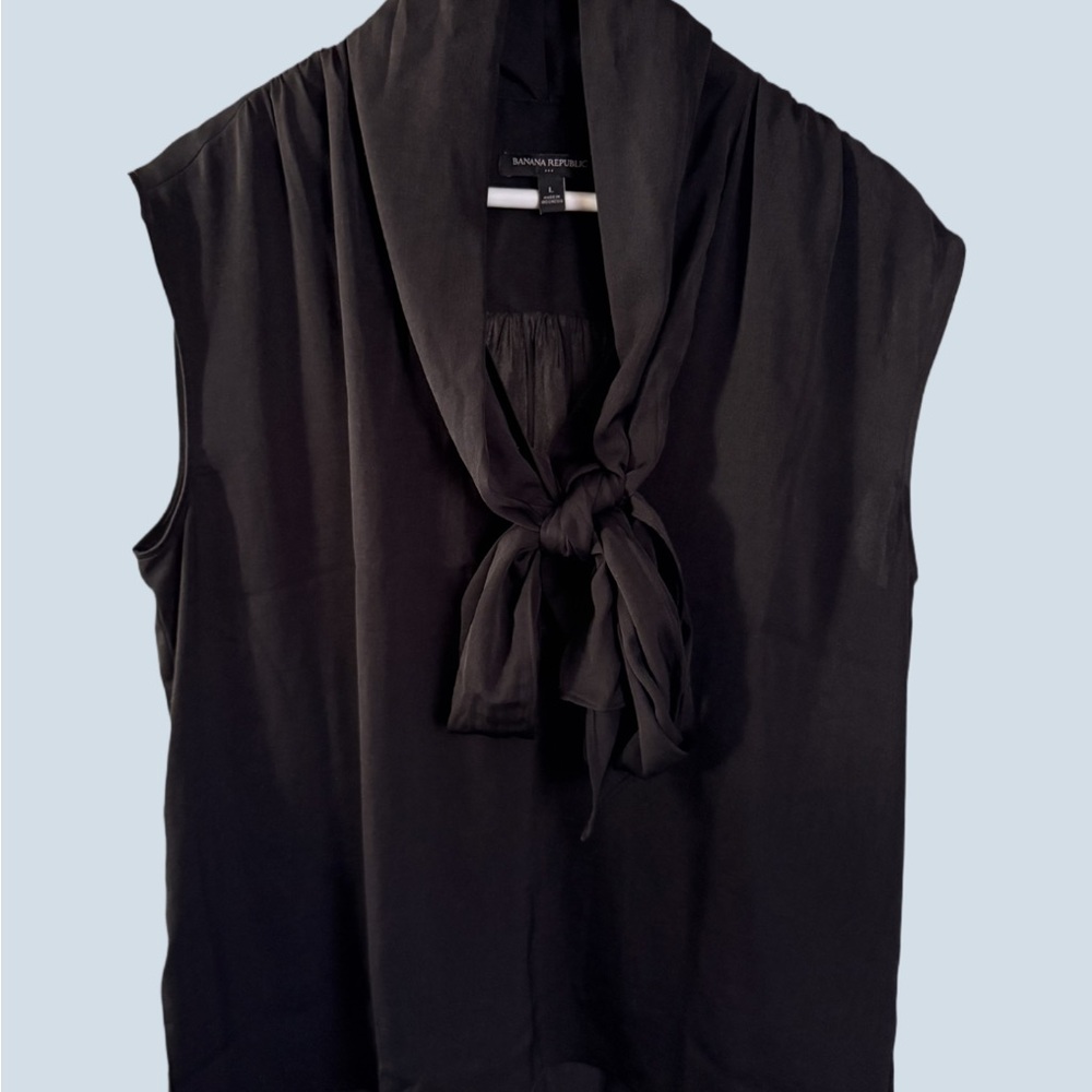 Banana Republic Black Tie-Front Blouse
